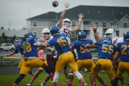 Costly third quarter fuels Fairmont's loss to Waseca